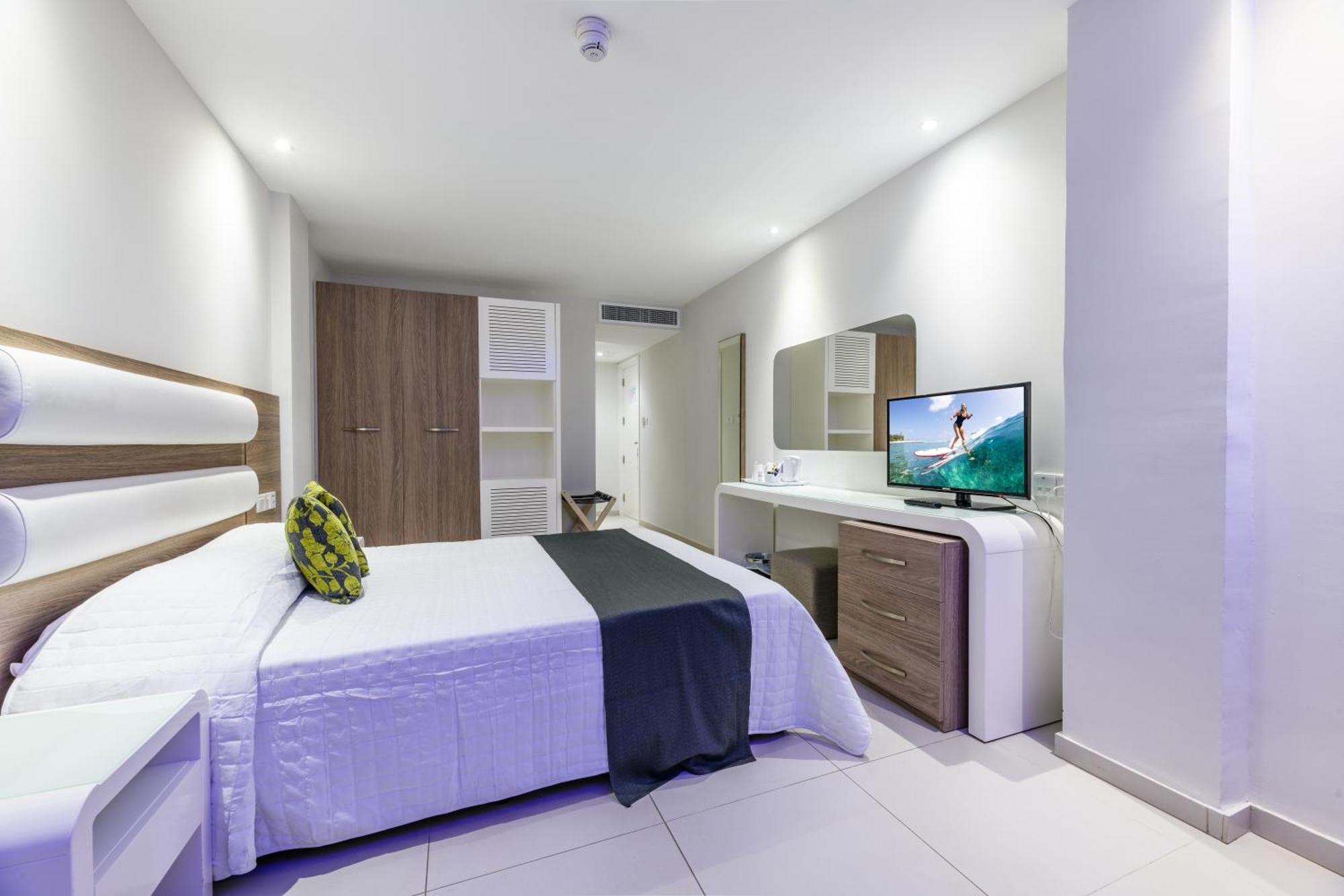 Tasia Maris Sands (Adults Only) Ayia Napa Room photo